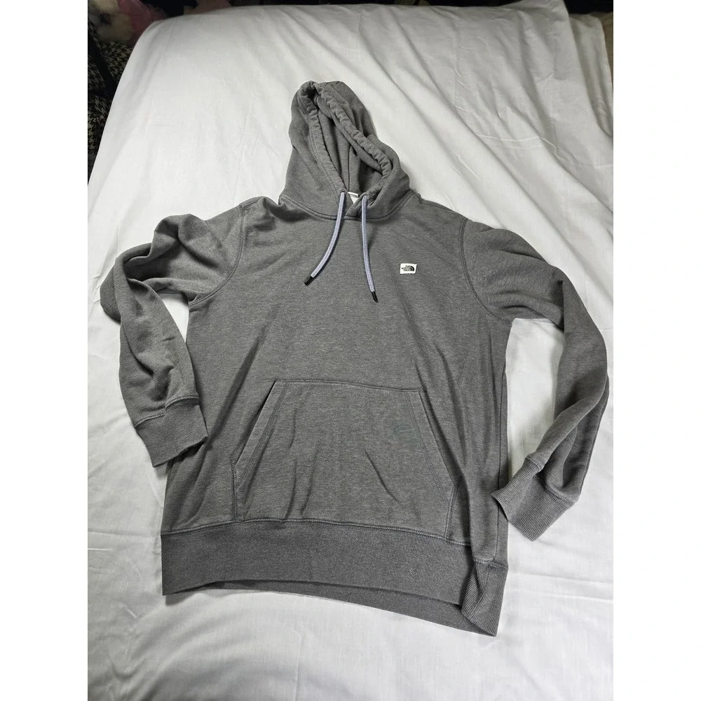 The North Face Hoodie Mens Medium Gray Pullover Sweatshirt Small Logo‎ Patch